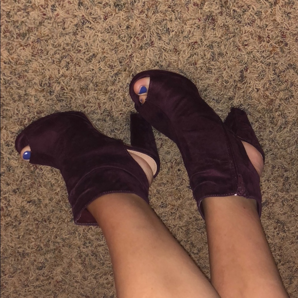 Heels - Picture 5 of 6